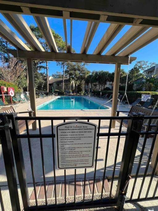 Spacious, Cozy Villa W/Parking In Coligny Villas Hilton Head Island Exterior photo