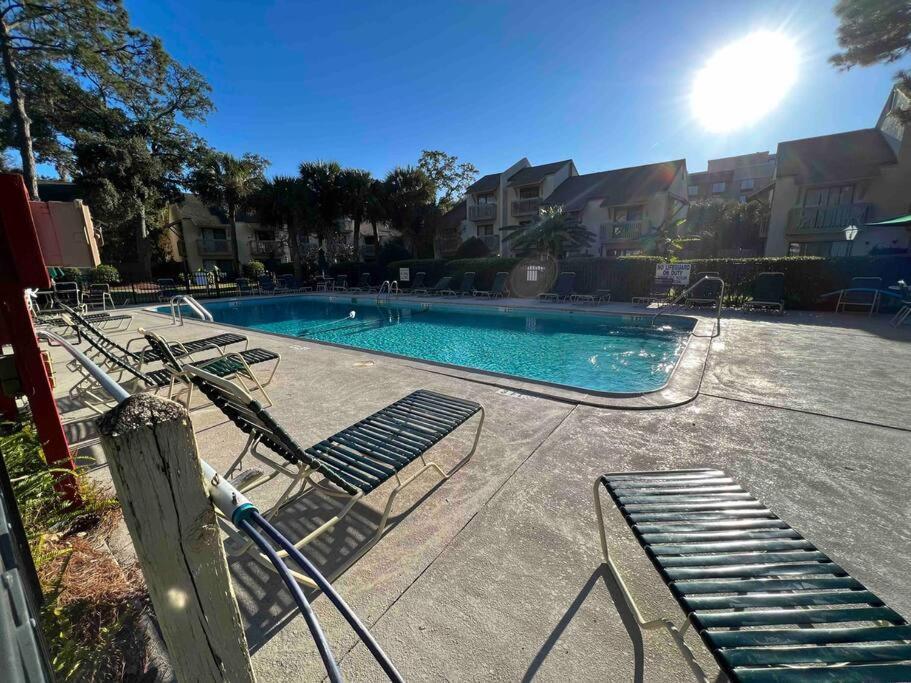 Spacious, Cozy Villa W/Parking In Coligny Villas Hilton Head Island Exterior photo