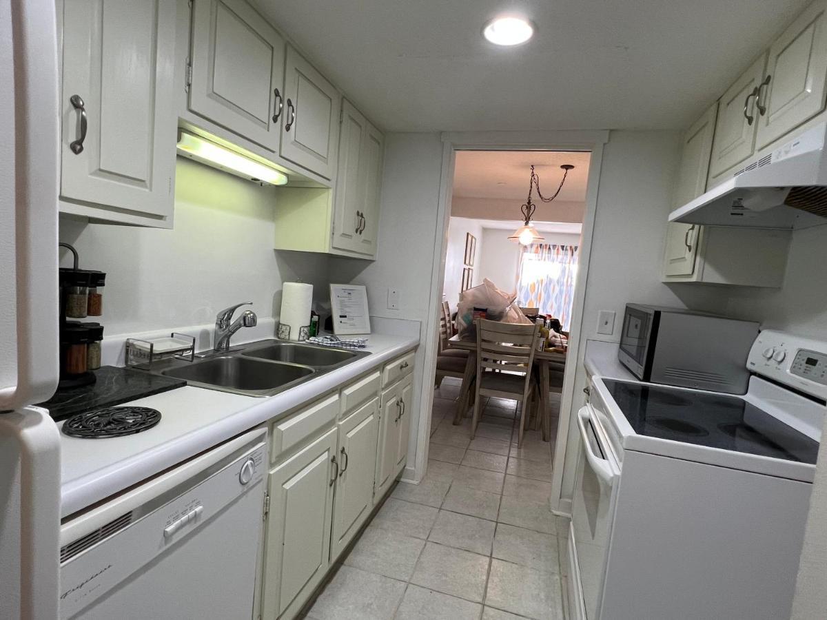 Spacious, Cozy Villa W/Parking In Coligny Villas Hilton Head Island Exterior photo