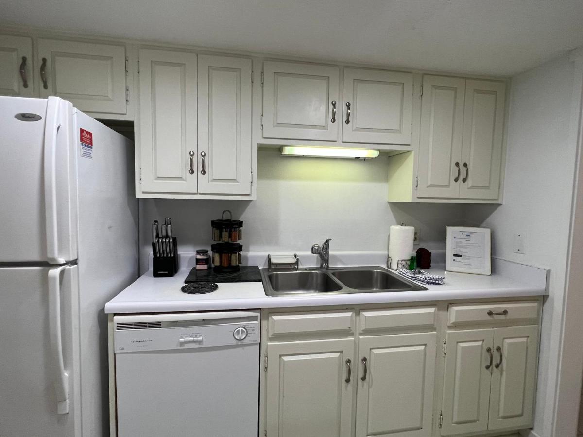 Spacious, Cozy Villa W/Parking In Coligny Villas Hilton Head Island Exterior photo